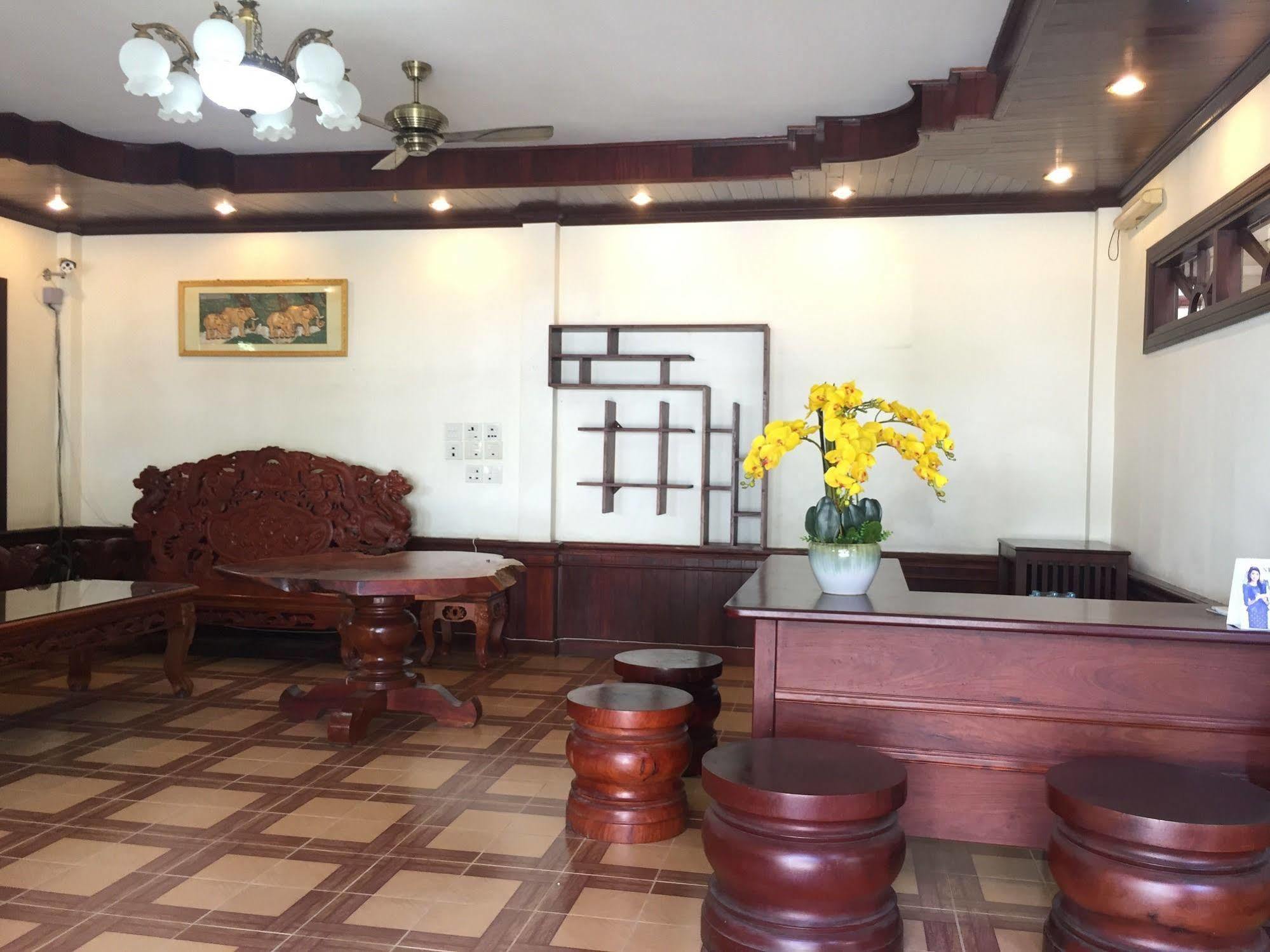 Luang Prabang Maison Vongprachan & Travel Luaran gambar